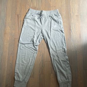 grey nike sweatpants